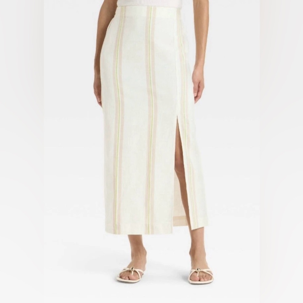 NWOT Elegant Cream Tan Striped Skirt